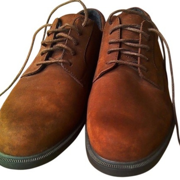 NEW Rockport Brown Nubuck Classic Mens Laceups